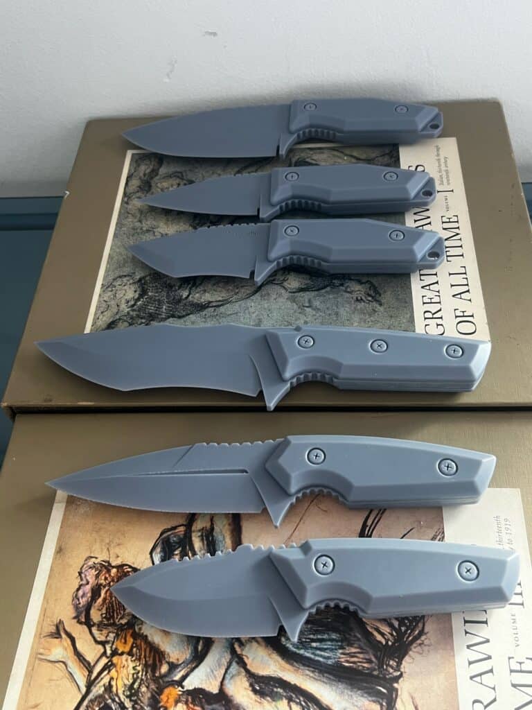 Real photo 3D printed resin knives layer lines blades New York Edin Studio.